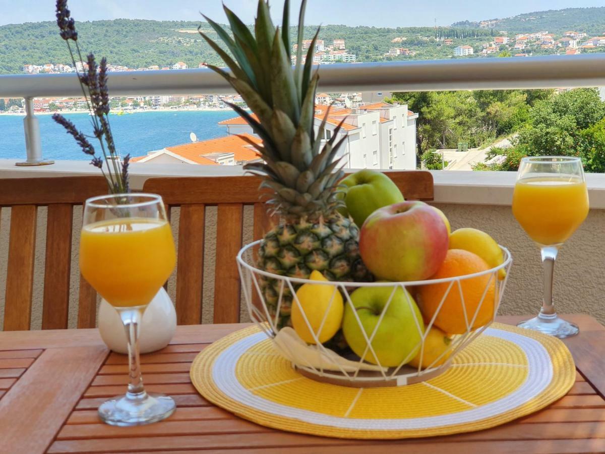 Apartment Tihana Trogir Exterior foto